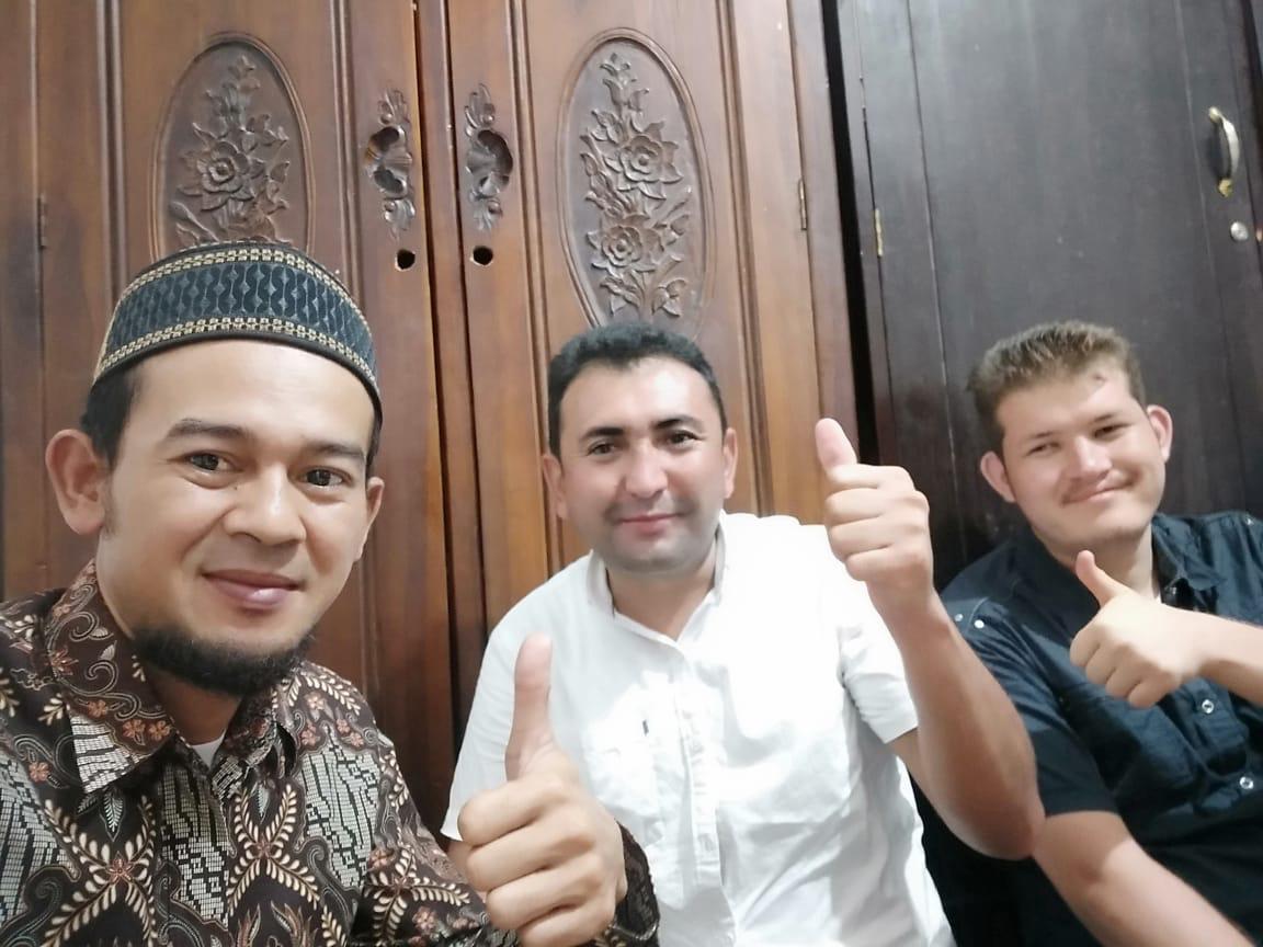 Pasien Asal Prancis dan Afganistan